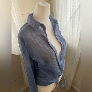Lightweight blouse with tie bottom